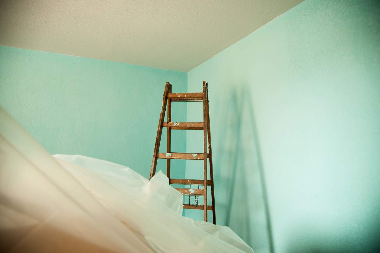 Top 6 Trending Colors that go perfect with your Bedroom walls